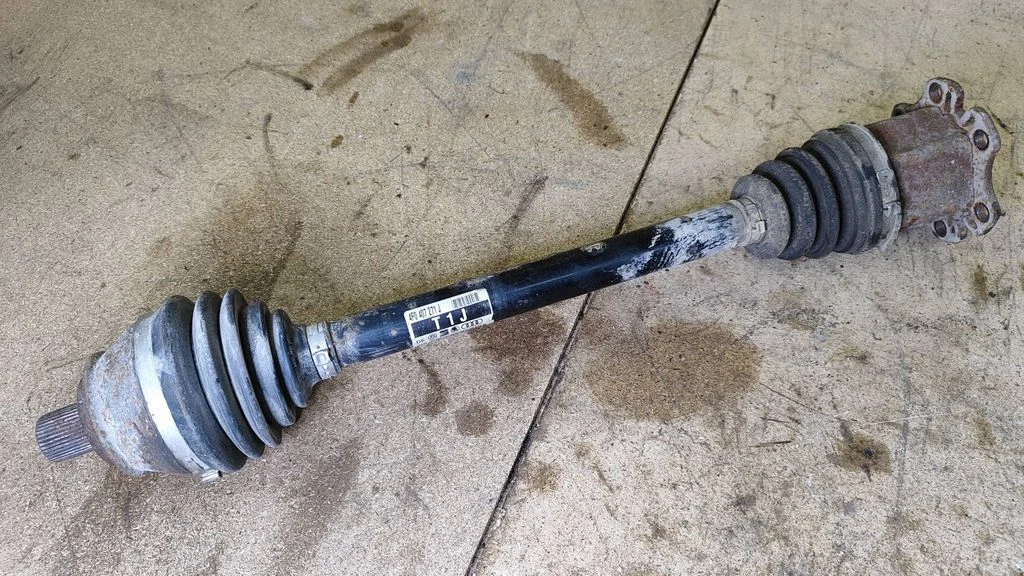 Front driveshaft 4F0407271J