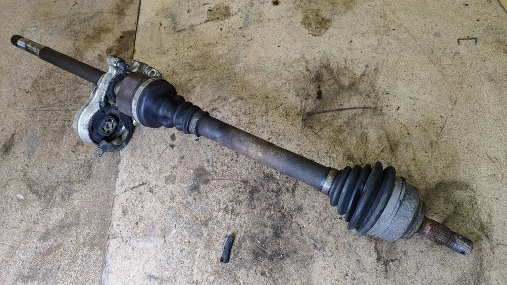 Front driveshaft – right