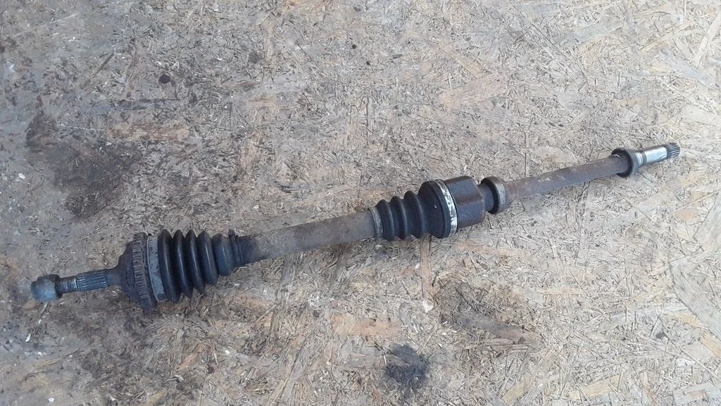 Front driveshaft – right
