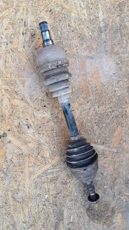 Front driveshaft – left