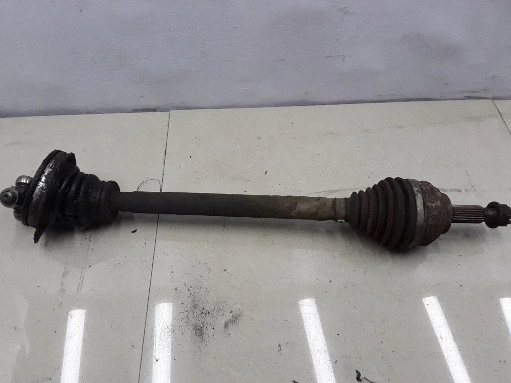 Front driveshaft – left