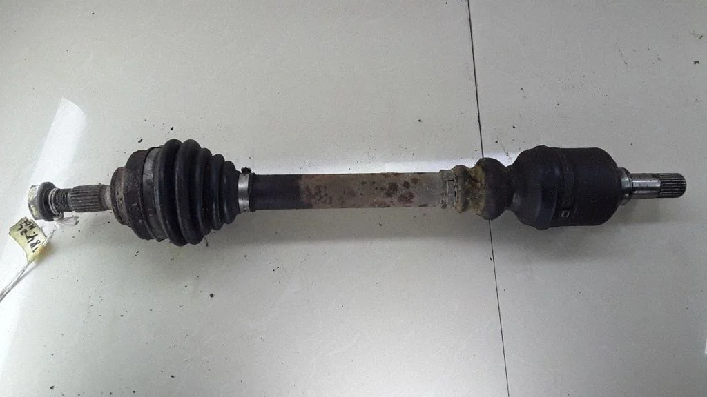 Front driveshaft – left