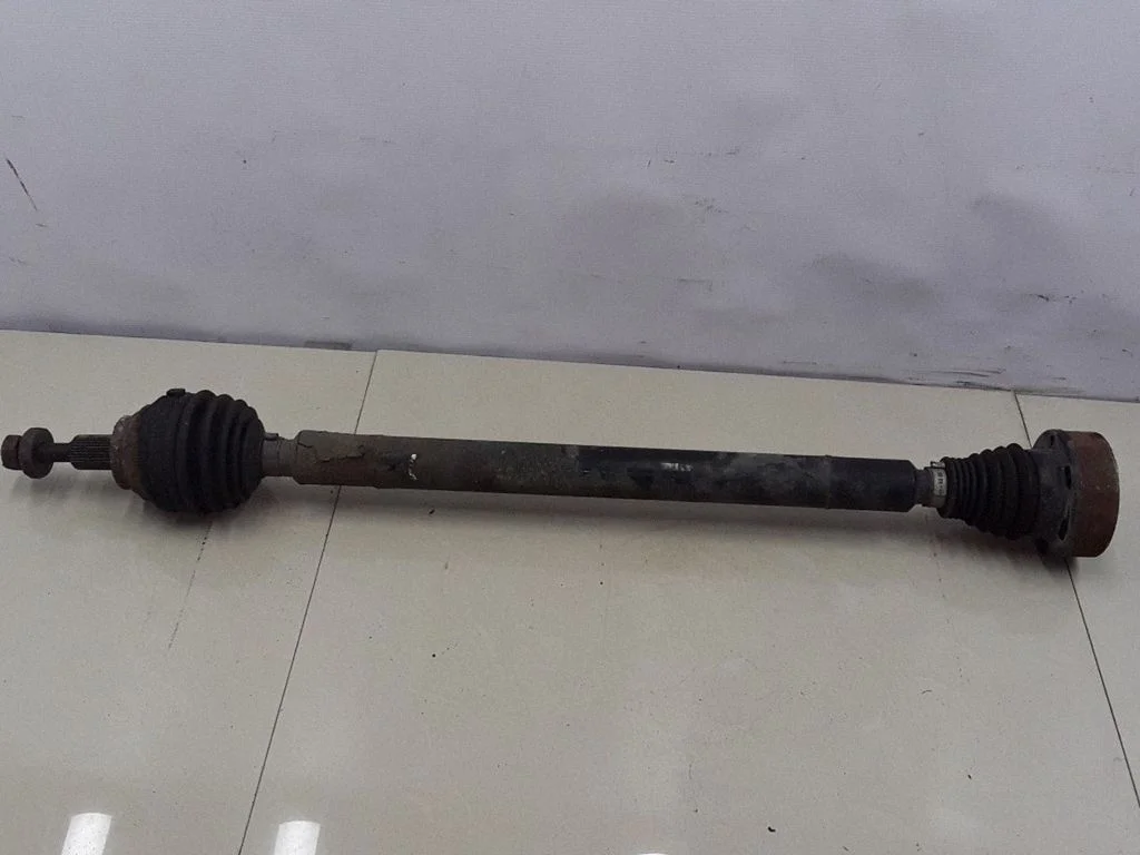 Front driveshaft – Volkswagen Golf IV (1998-2005)