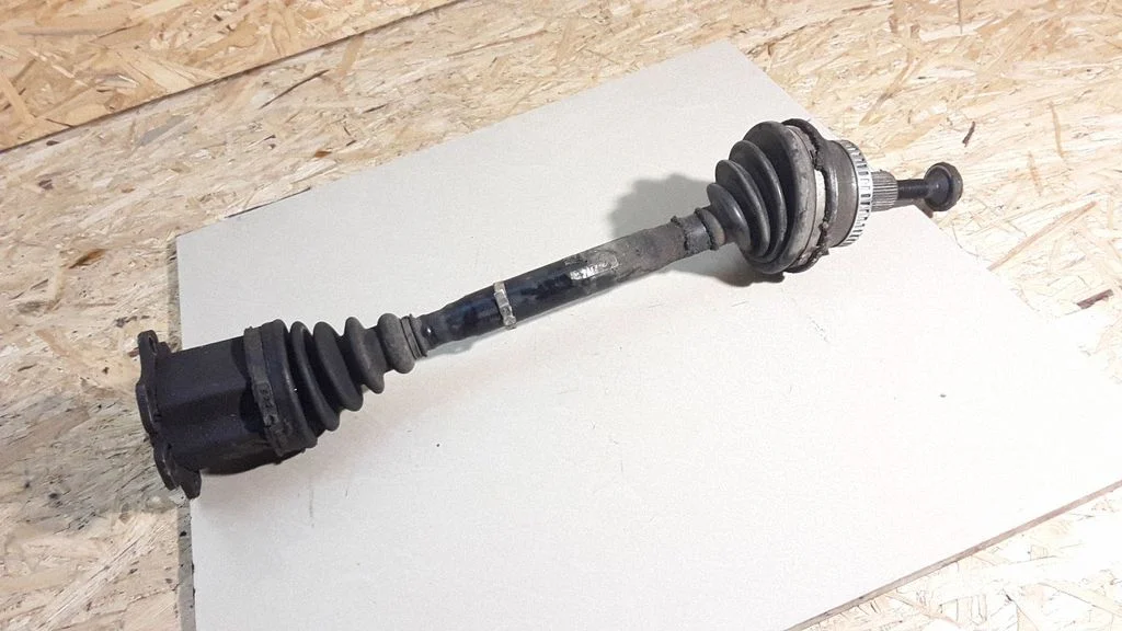 Front driveshaft – Audi A4 S4 B6 8E 8H (2001-2005)