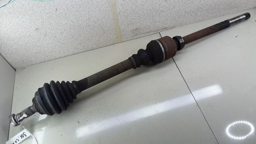 Front driveshaft – right