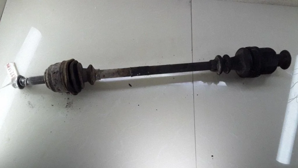 Front driveshaft – right