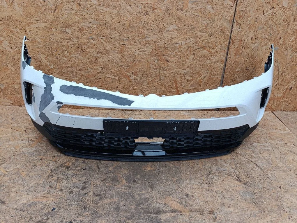 Front bumper 9835278480