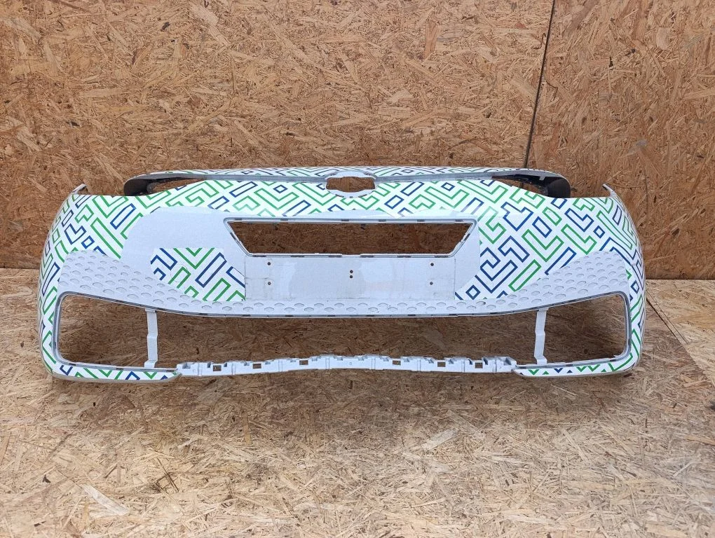Front bumper 10A807221