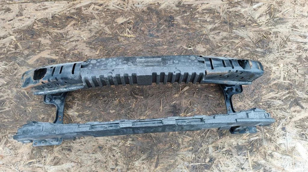 Front bumper cross member 9801602