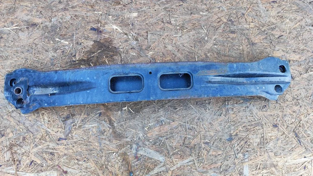 Front bumper cross member