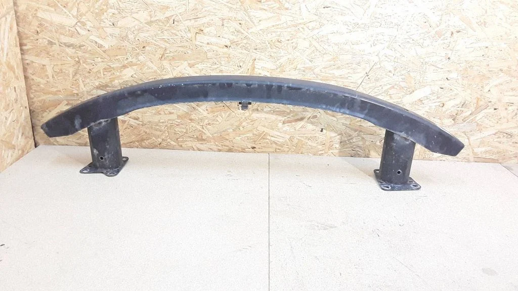 Front bumper cross member – Volkswagen Passat B5.5 (2001-2005)