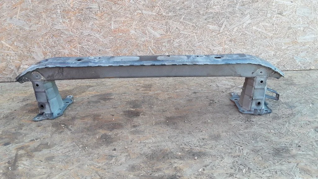 Front bumper cross member – Volvo V50 (2004-2007)