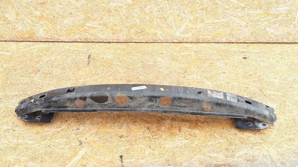 Front bumper cross member 7M3807105B
