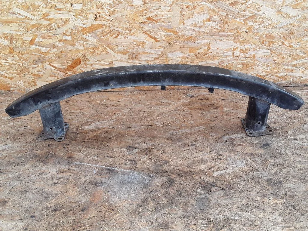 Front bumper cross member – Volkswagen Passat B5.5 (2001-2005)