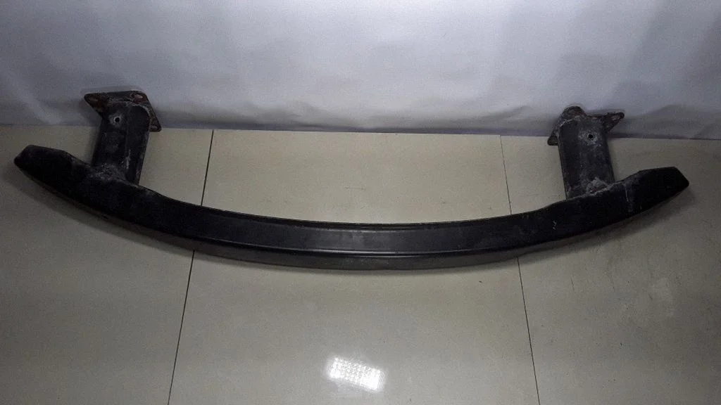 Front bumper cross member – Volkswagen Passat B5.5 (2001-2005)