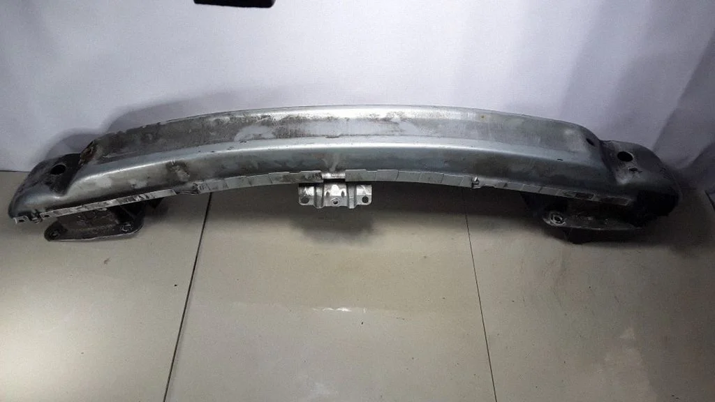 Front bumper cross member – Renault Laguna II (2001-2007)