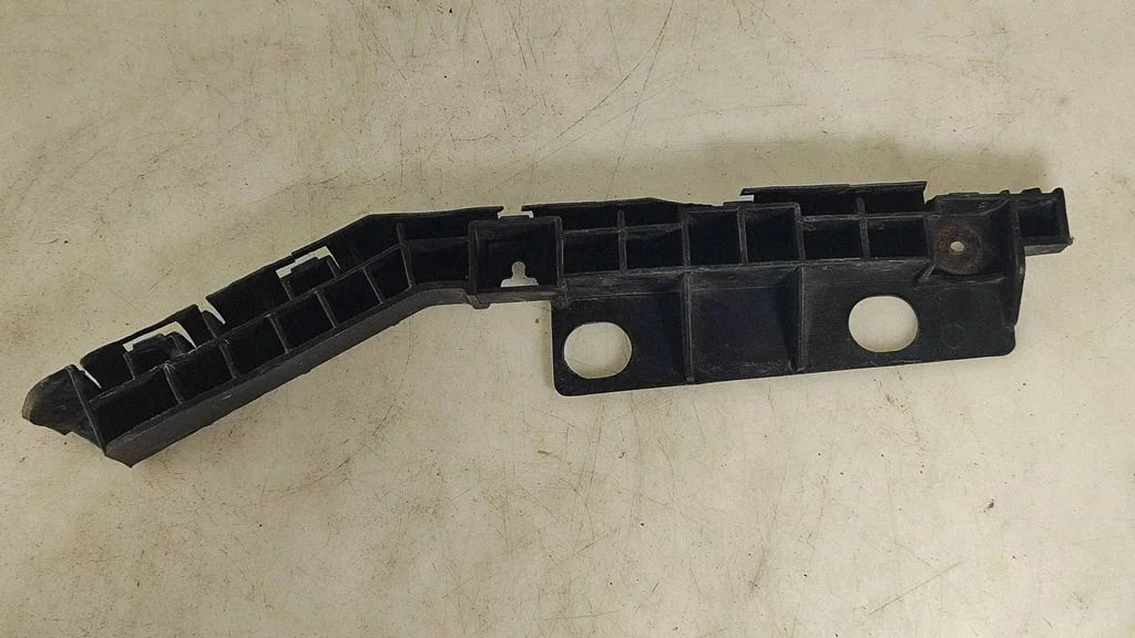 Front bumper mounting bracket – Opel Antara (2006-2016)