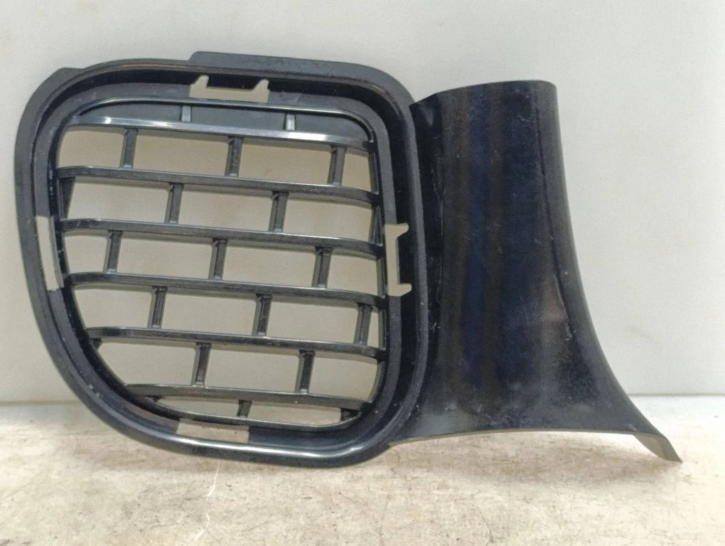 Front bumper lower grill DCLG15SRT