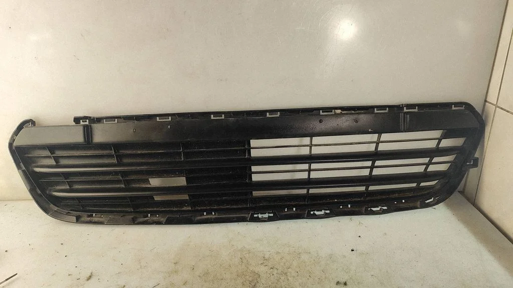 Front bumper lower grill 531120H120 – Peugeot 108 (2014-)
