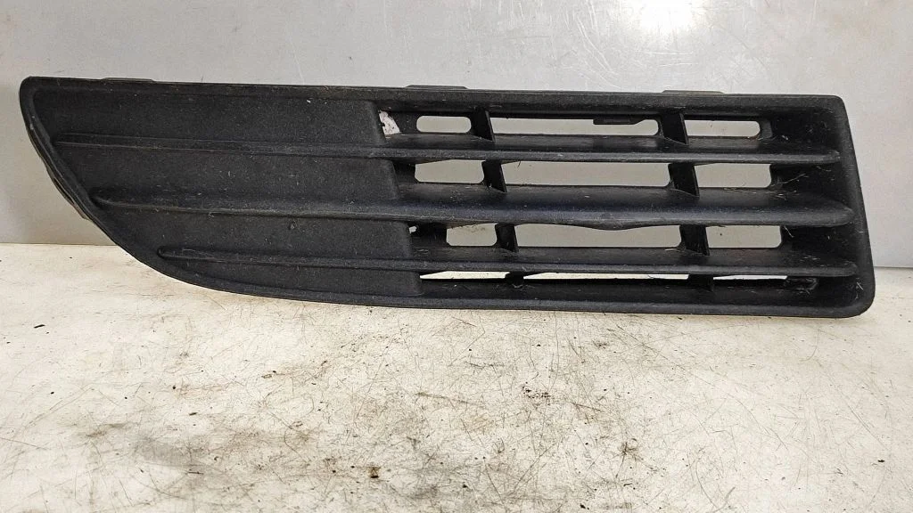 Esistange alumine võre (kolmeosaline) – Volkswagen Polo IV 9N3 (2005-2009)