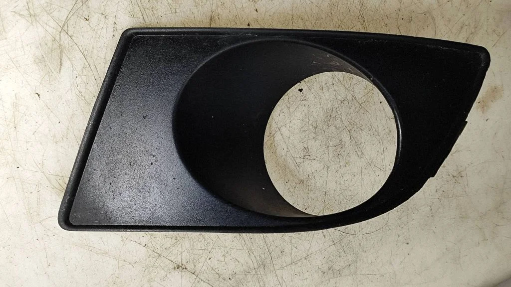 Front bumper lower grill – Ford Galaxy (2000-2006)