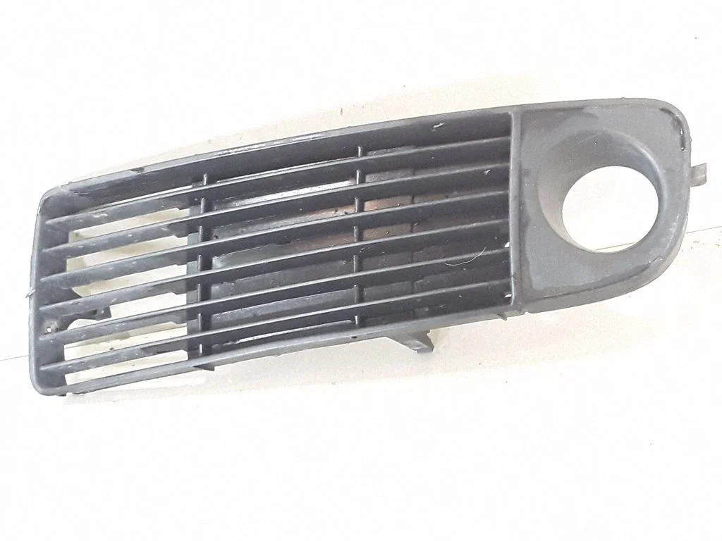 Front bumper lower grill 4B0807681J