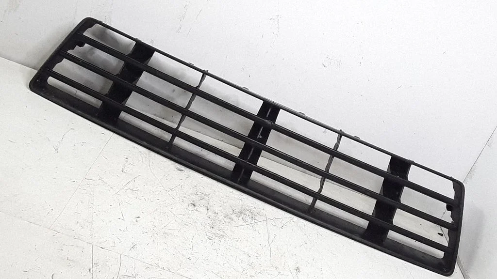 Front bumper lower grill 4B0807683F