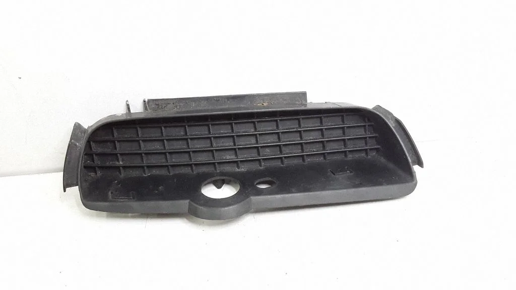 Front bumper lower grill – Volkswagen Golf III (1992-1997)