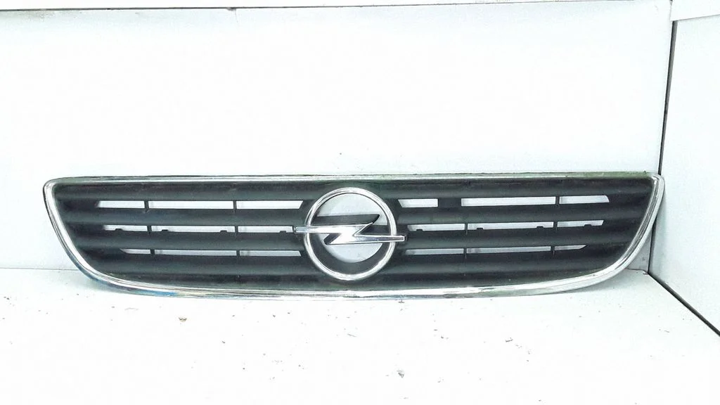 Front bumper upper radiator grill – Opel Zafira A (1999-2005)