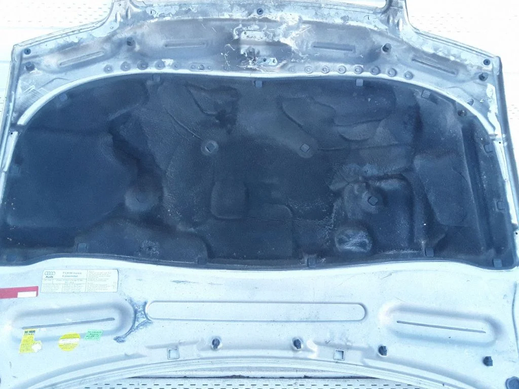 Mootorikapoti heli-/soojusisolatsioon – Audi A6 Allroad C5 (1999-2005)