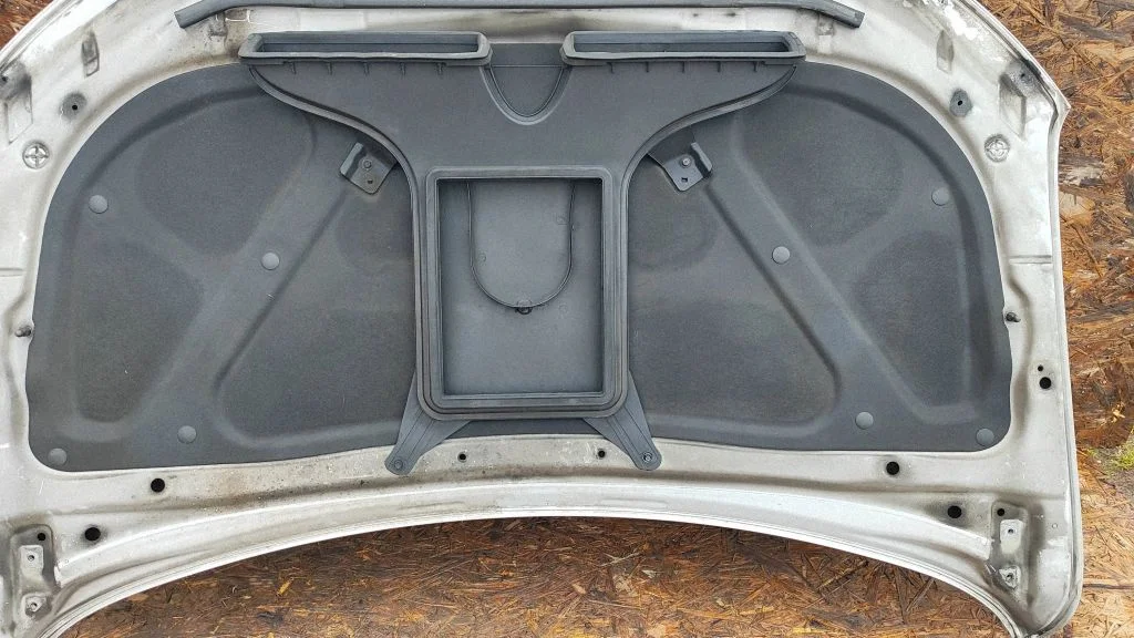 Mootorikapoti heli-/soojusisolatsioon – Hyundai Santa Fe (2006-2012)