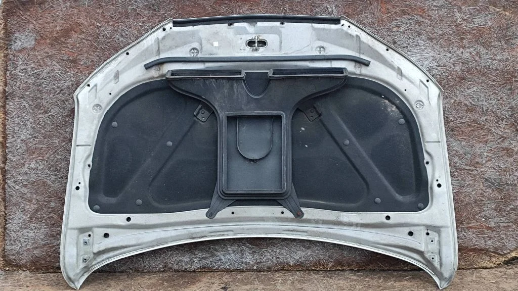 Mootorikapoti heli-/soojusisolatsioon – Hyundai Santa Fe (2006-2012)
