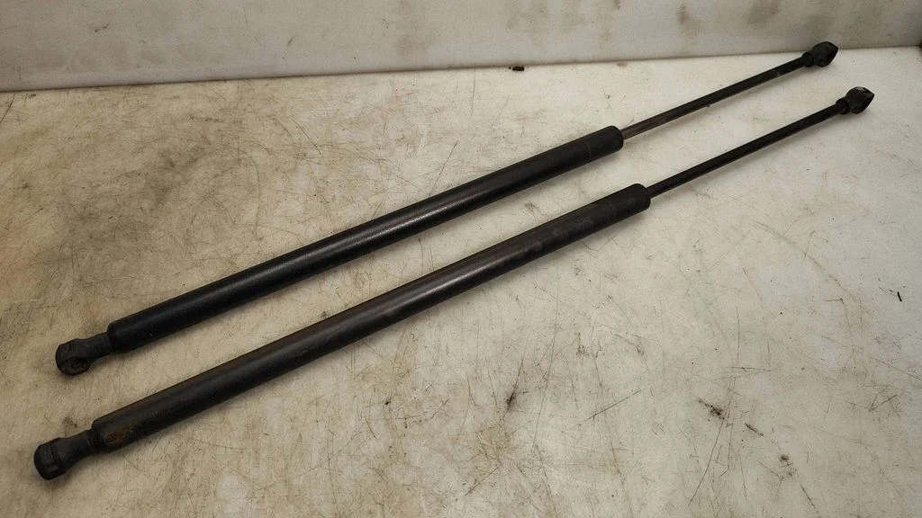 Front bonnet/hood damper/strut 9643926480