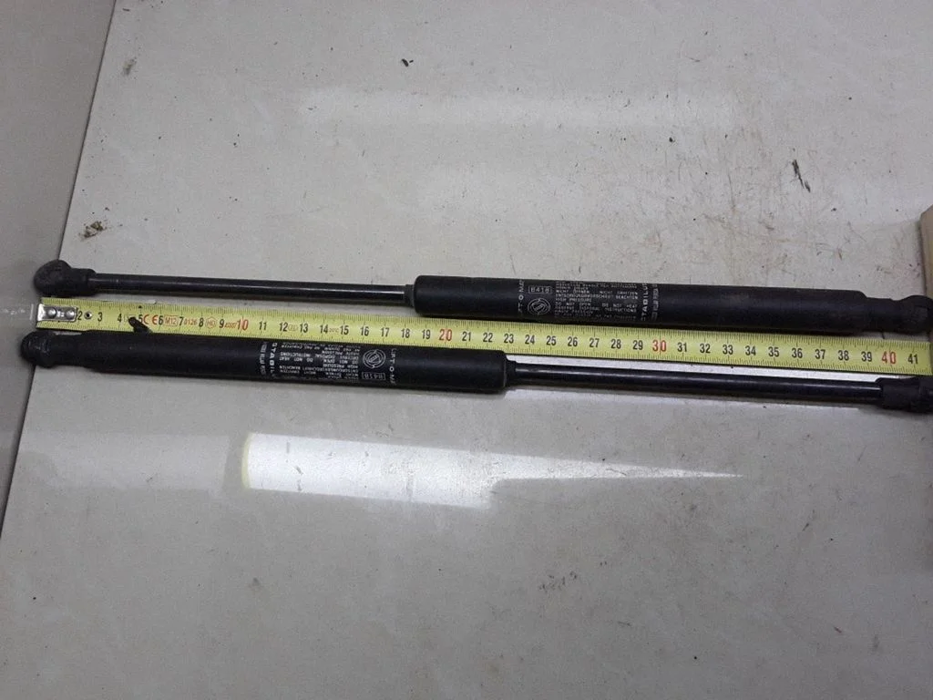 Front bonnet/hood damper/strut 7023LI0300N