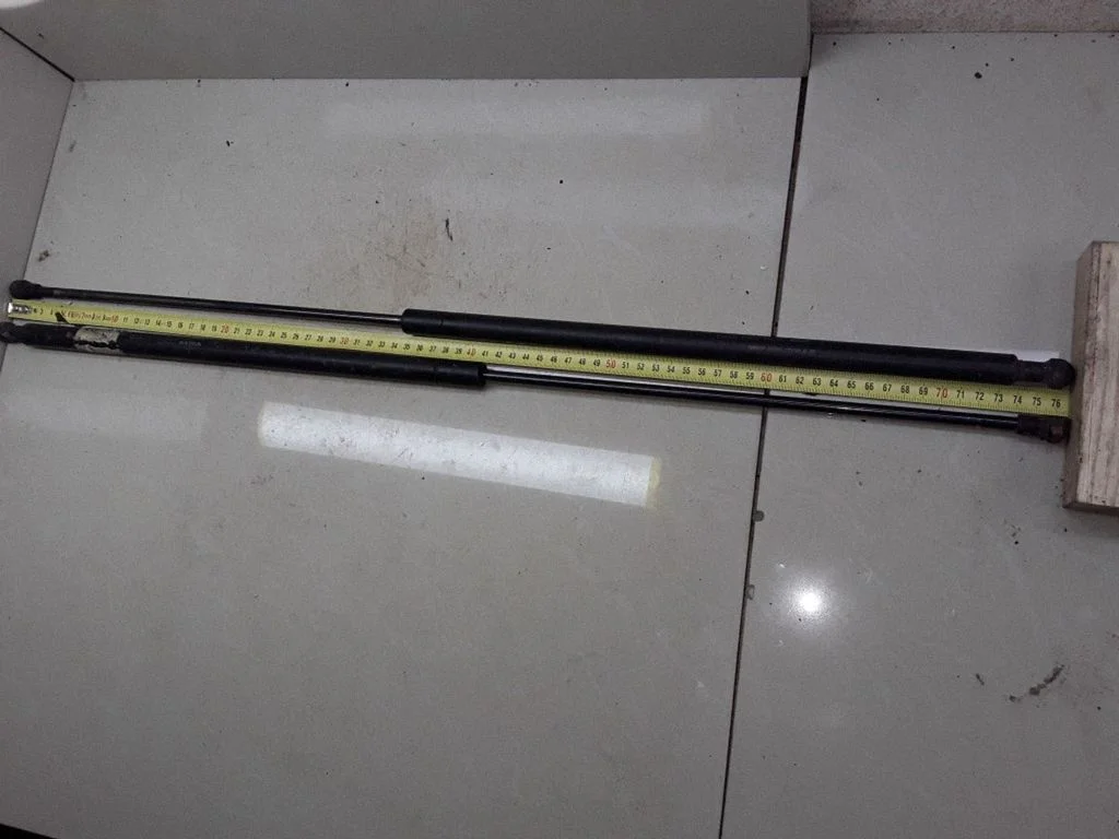 Front bonnet/hood damper/strut 30819865