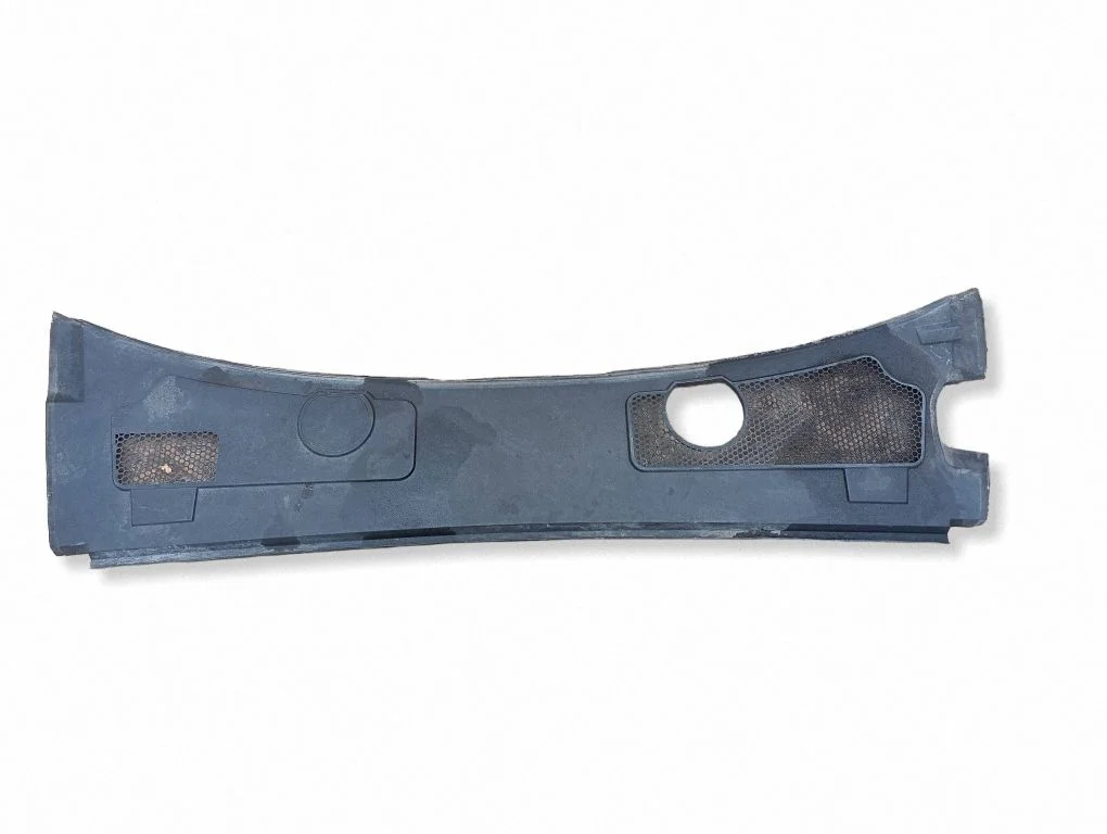 Wiper trim – Audi A6 Allroad C6 (2006-2011)