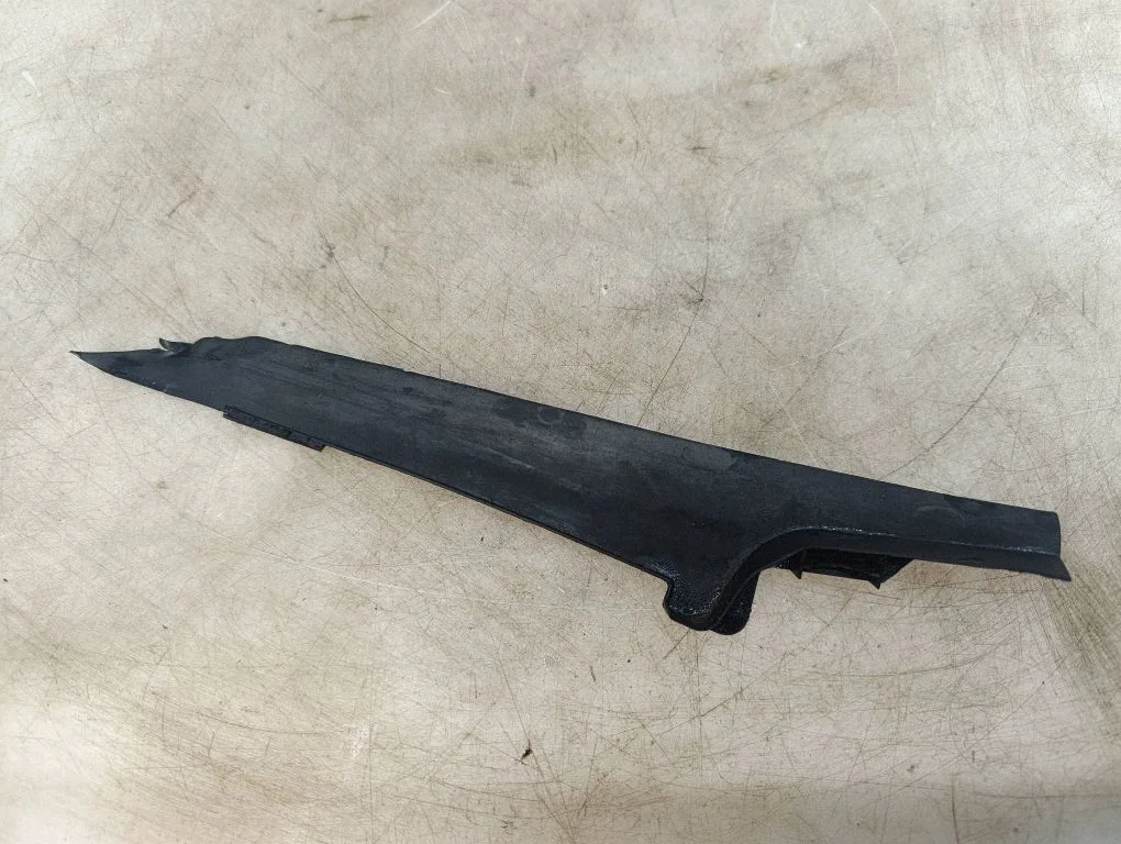 Wiper trim – Toyota Avensis T270 (2009-2012)
