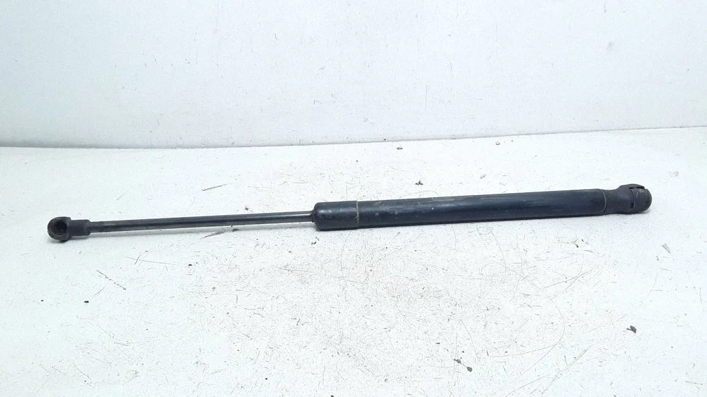 Front bonnet/hood damper/strut – Volkswagen Touran I (2003-2010)