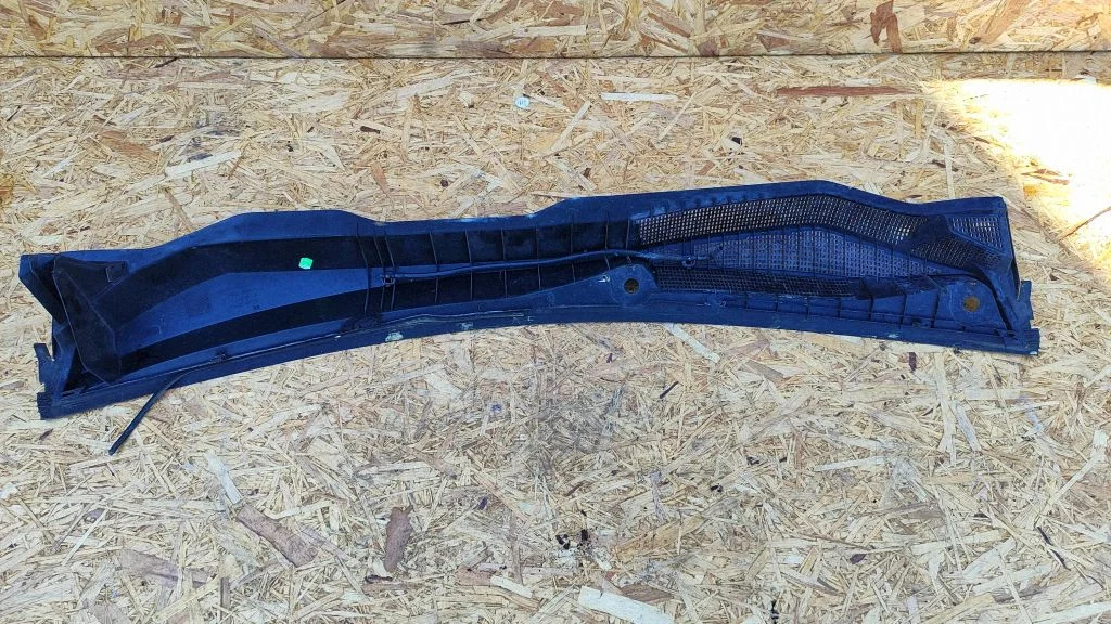 Wiper trim 24463382