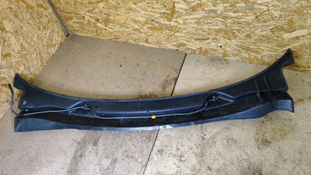 Wiper trim 13203618