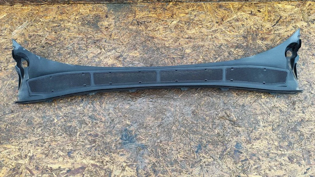 Wiper trim 6M21U02216A