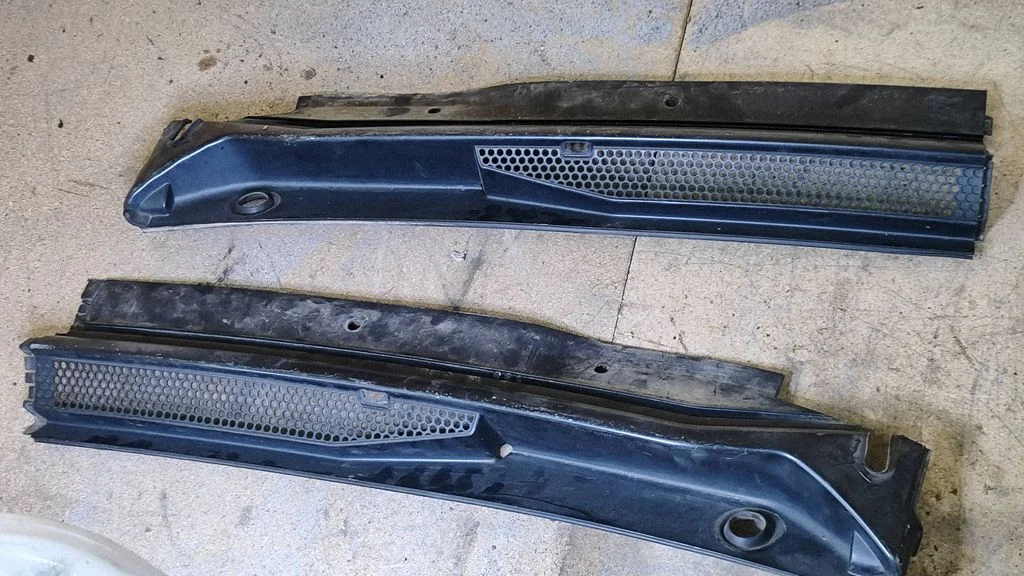 Wiper trim – Citroen C4 I (2004-2010)