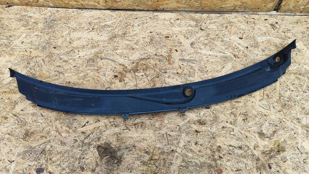 Wiper trim – Audi A6 Allroad C5 (1999-2005)