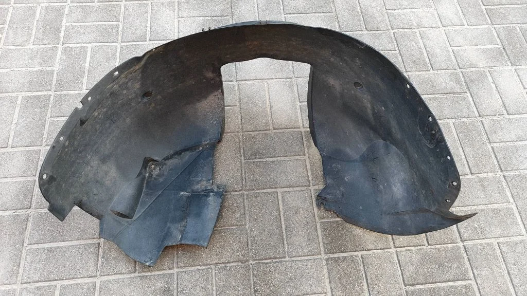 Front wheel arch liner splash guards 8648173