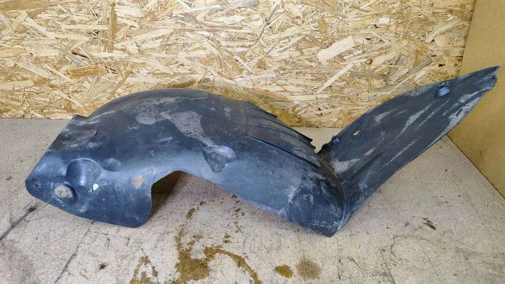 Front wheel arch liner splash guards 9662259080