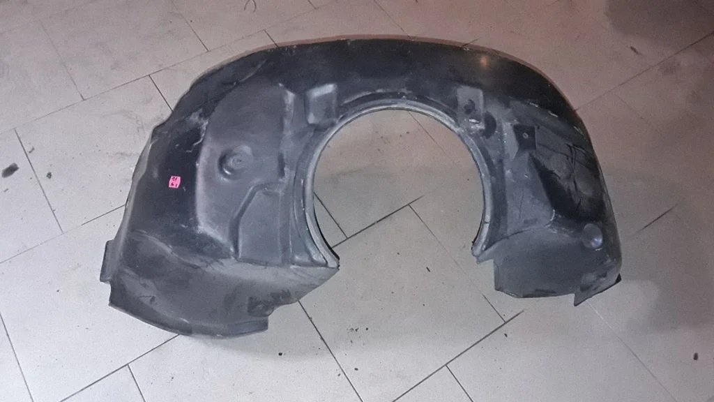 Front wheel arch liner splash guards – Ford Mondeo MK II (1996-2000)
