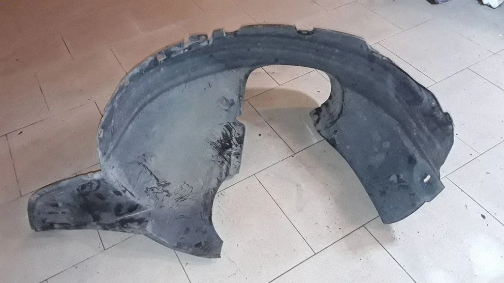 Priekšējais riteņa arkas dubļusargs 6L0809957C