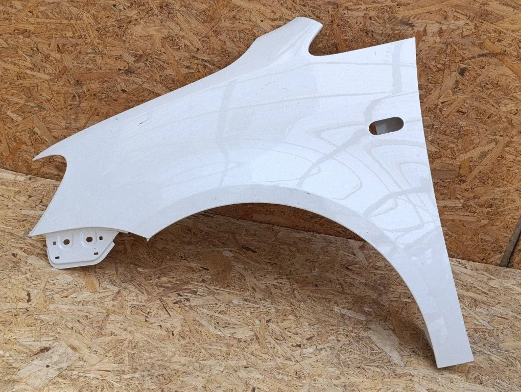 Fender – Volkswagen Caddy (2011-2016), left