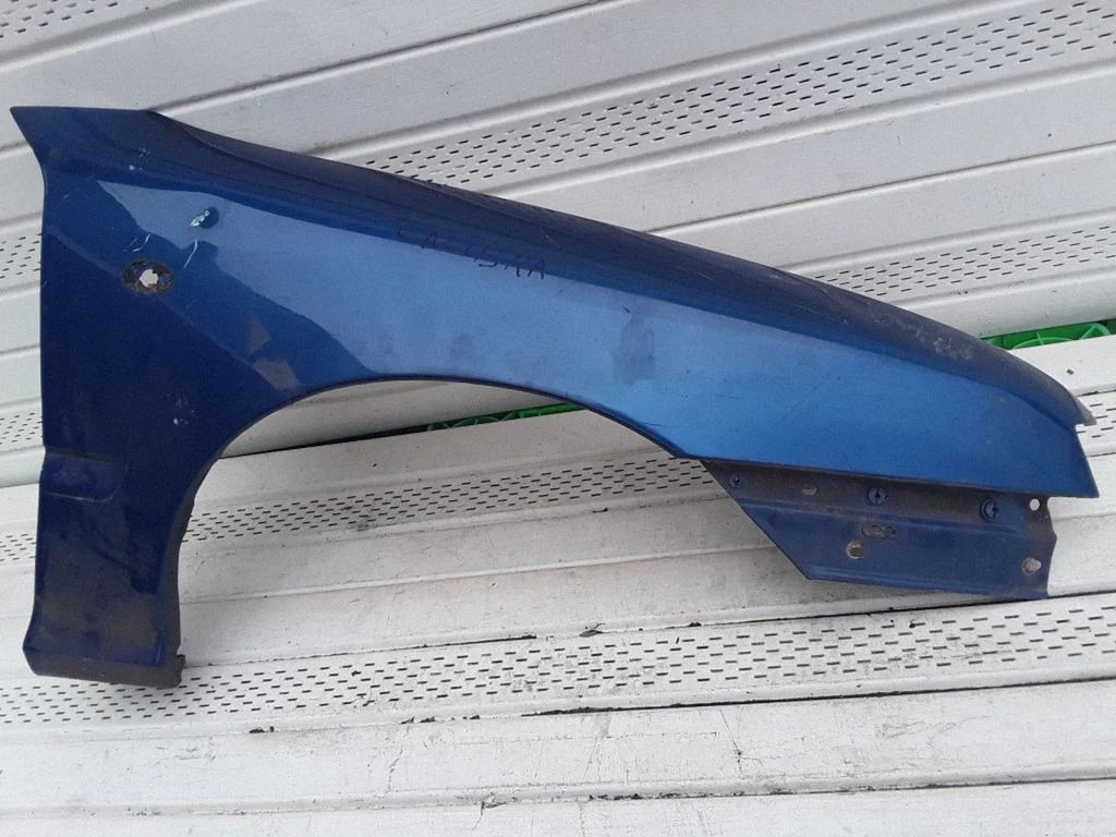 Fender – Opel Calibra (1989-1997), right
