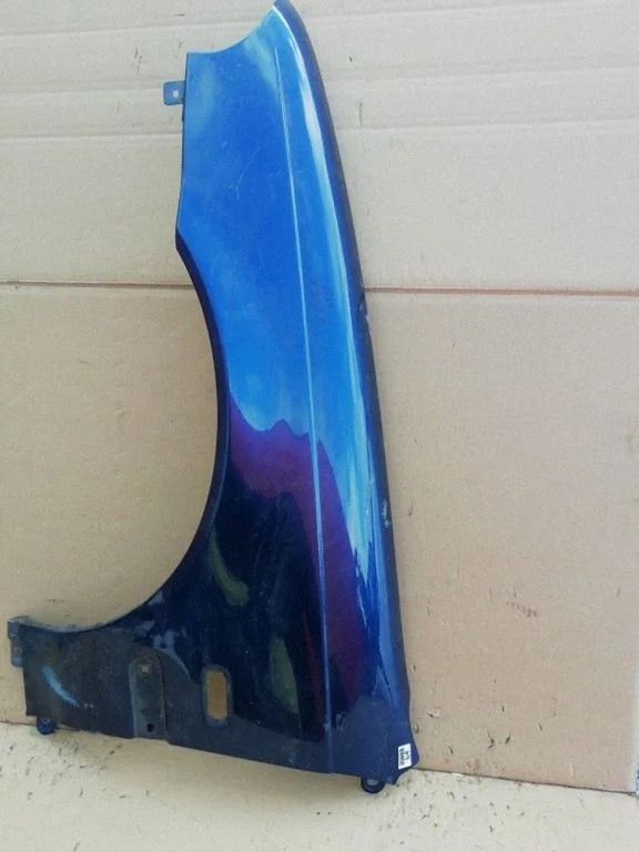 Fender – left